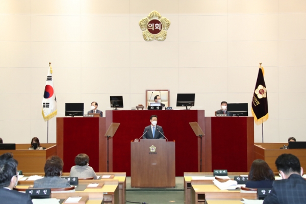 이준배 의원이 5분 자유발언을 펼치고 있는 성남시의회 본회의장