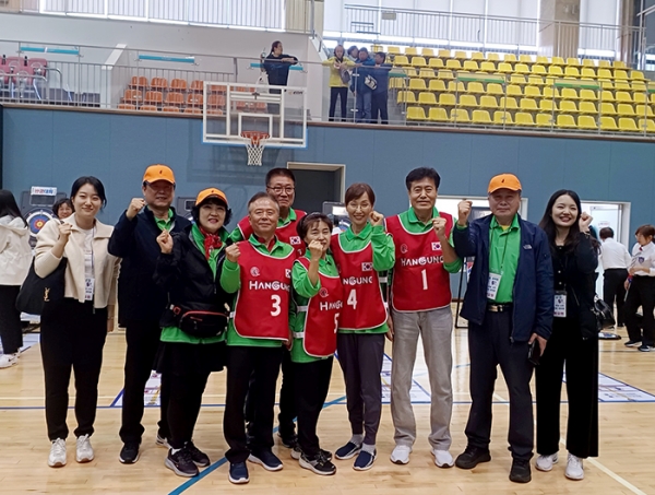 성남동이 성남시민체육대회 장애인(한궁) 경기에서 우승을 차지했다.